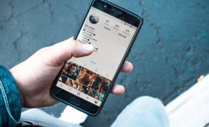Αυτό είναι το challenge που έγινε viral στα social media και ξεκίνησε τυχαία (photos)