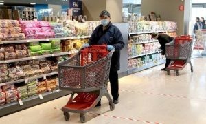 Ωράριο καταστημάτων – σούπερ μάρκετ Σάββατο (23/10) – Οι ώρες που είναι ανοιχτά