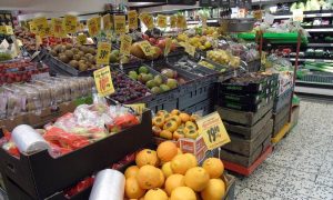 Ωράριο σούπερ μάρκετ: Τι ώρα ανοίγουν και τι ώρα κλείνουν σήμερα, Μεγάλο Σάββατο