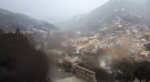Καιρός – Live: Ξεκίνησε νέα χιονόπτωση στη Στενή Ευβοίας (video)