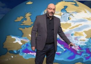 Η αναλογική εκτίμηση του Σάκη Αρναούτογλου για τον καιρό του Νοεμβρίου και η… ευχή του να πέσει έξω (photos)