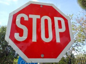 Γνώριζες γιατί το STOP είναι οκτάγωνο;