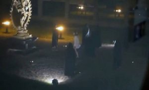 Σκληρές Εικόνες: Σατανιστική τελετή με ανθρωποθυσία γυναικας στο CERN της Γενεύης; (Video)