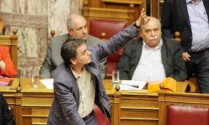 Επιστροφή φόρου στους αγρότες για την αύξηση του ΦΠΑ υποσχέθηκε ο Τσακαλώτος