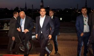 Αγώνας δρόμου της κυβέρνησης για να «κλείσει» η συμφωνία
