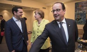 Κρίσιμη συνάντηση Τσίπρα με Μέρκελ και Ολάντ την Τετάρτη