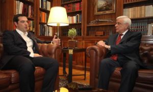 Έκτακτο τηλεφώνημα Τσίπρα σε Παυλόπουλο