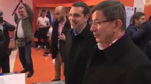 Η επίσκεψη του Τσίπρα στα αποδυτήρια της Τουρκίας (video)