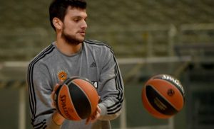 Λατρεία και αποθέωση για Τζεντίλε στο ΟΑΚΑ