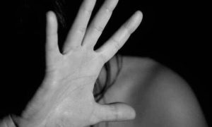 Σοκαριστική μαρτυρία για τον γνωστό σκηνοθέτη και την κατηγορία βιασμού ανηλίκου