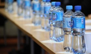 Έπινε 4 λίτρα νερό για ένα χρόνο – Δείτε την απίστευτη αλλαγή