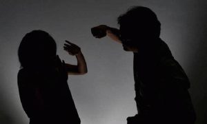 Το βίντεο που προκάλεσε σάλο: «Άμα ο άντρας δε δέρνει τη γυναίκα του δεν είναι άντρας»