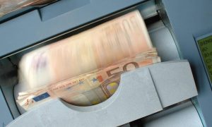 Αλλάζουν τα χαρτονομίσματα του ευρώ! Πώς θα είναι