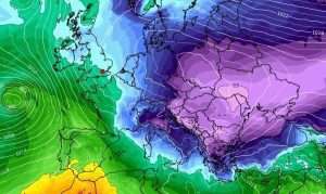 Καιρός: Πρωτοχρονιά με ψύχος και χιόνια «βλέπει» το GFS (vid)