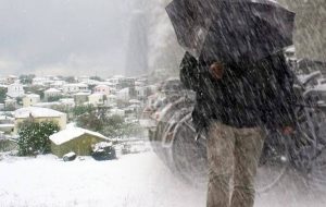 Κακοκαιρία διαρκείας… Καταιγίδες μέχρι την Τρίτη, κρύο και χιόνια απ’ την Τετάρτη