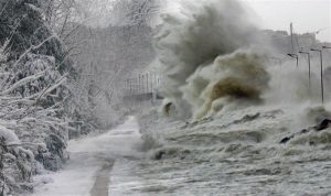 Καιρός: Η πρόγνωση της ΕΜΥ για το Σαββατοκύριακο: Χιόνια, καταιγίδες και θυελλώδεις άνεμοι…