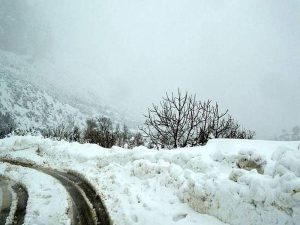 Έρχεται νέο κύμα κακοκαιρίας με χιόνια και τσουχτερό κρύο