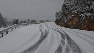 Προειδοποίηση μετεωρολόγου: «Μη βιάζεστε. Ο χειμώνας δεν έχει τελειώσει ακόμη» (photo)