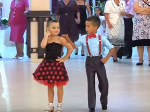Ο καλύτερος παιδικός χορός… ever (video)
