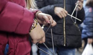 Χριστούγεννα 2021: Πότε κλείνουν και πότε ανοίγουν τα σχολεία;