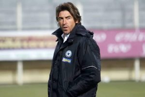 Στην Ελλάδα, για να καταθέσει ο Σα Πίντο