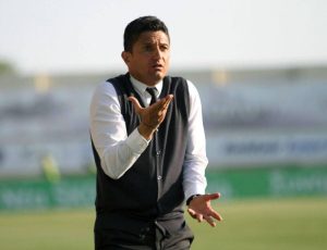 Λουτσέσκου: «Έχω δεχθεί τηλεφωνήματα στον πάγκο» (photo)