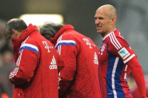 Μπάγερν: Νοκ-άουτ 6-8 εβδομάδες ο Ρόμπεν