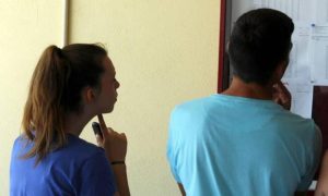 Πανελλήνιες 2015: Σε αυτές τις σχολές πέφτουν οι βάσεις
