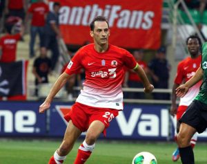 Αθόρυβη αποχώρηση Βάλλα