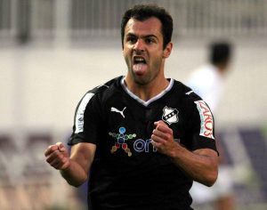 ΟΦΗ: Επιστροφή Πόποβιτς