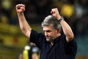 Στο πόδι η Super League!