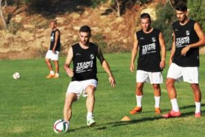 Κάταγμα κνήμης ο Νικολόπουλος