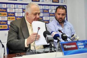 ΠΑΣ Γιάννινα: Απαντήσεις από Χριστοβασίλη, «γιούχα» οπαδών!