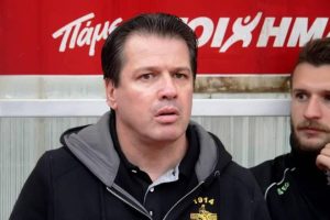Πολλά παράπονα Παπαδόπουλου για διαιτησία