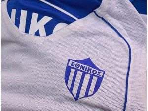 Εθνικός: Έξαλλοι με παίκτες του Γιούχτα