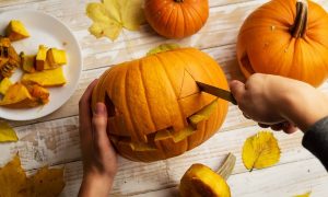 Πώς θα σκαλίσετε κολοκύθες για το Halloween (vid)