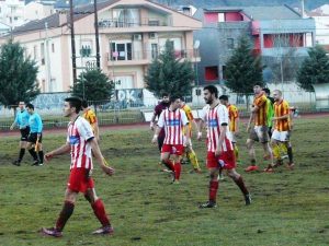 Παραμένει στην κορυφή ο Πανσερραϊκός