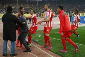Ολυμπιακός: Βροχή τα πρόστιμα για Περέιρα και Κασάμι