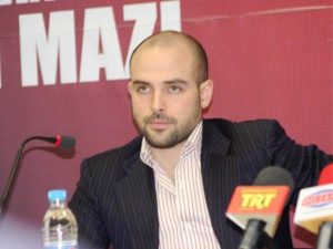 ΑΕΛ: Επίθεση Όλιβερ σε Πλεξίδα