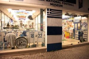 Ελλάδα: Γυαλιά καρφιά στο μουσείο της Εθνικής στα Χανιά