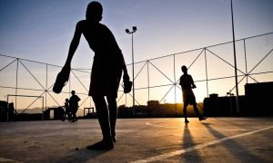 Αν έπαιξες ποτέ μπάλα, τότε αυτή η φωτογραφία θα σε κάνει να συγκινηθείς (photo)