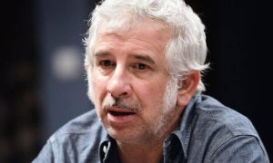 Στο νοσοκομείο ο Πέτρος Φιλιππίδης – Τα τελευταία νέα για την υγεία του