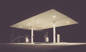 Πήγε σε βενζινάδικο να γεμίσει το ντεπόζιτο – Δεν πίστευε αυτό που προσγειώθηκε (video)