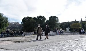 Βόμβα! Πάμε ολοταχώς για 2.000 κρούσματα τη μέρα και η μετάλλαξη… έρχεται!