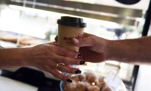 Lockdown – Γεωργιάδης: Τέλος το take away τα Σαββατοκύριακα σε Αθήνα, Θεσσαλονίκη