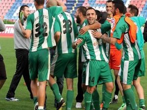 Αχαρναϊκός: Μισός με Ερμιονίδα