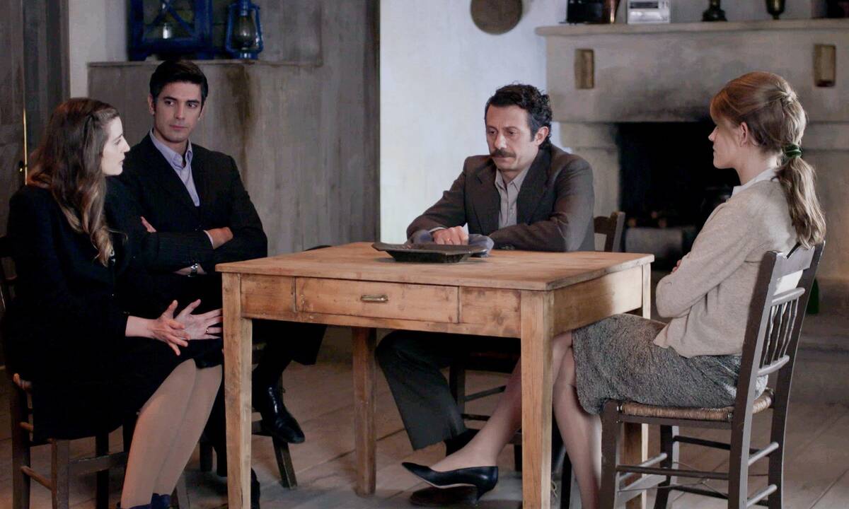 Άγριες Μέλισσες Spoiler (08/02): Η είδηση που όλοι περιμέναμε για την Ελένη και τον Λάμπρο