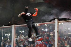 Οι σκληροπυρηνικοί οπαδοί της Παρτιζάν στο Ελμπασάν (photo)