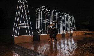 Κρούσματα σήμερα: «Φλέγεται» το κέντρο της Αθήνας – Πού εντοπίζονται οι 652 μολύνσεις στην Αττική