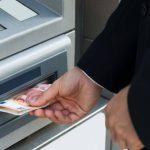 Παρέμβαση κυβέρνησης, τέλος οι χρεώσεις στα ATM των τραπεζών